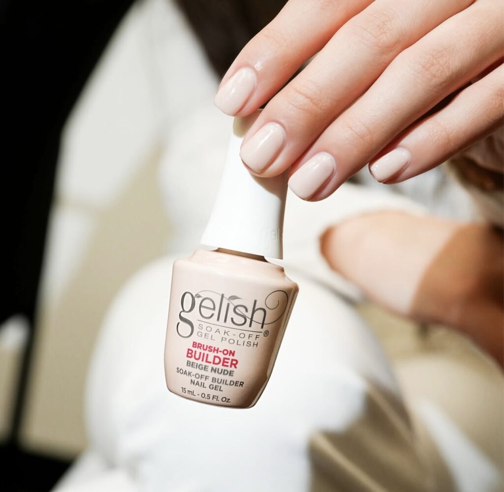 BIAB Gelish manicure i nude nuance – styrke og holdbarhed i ét